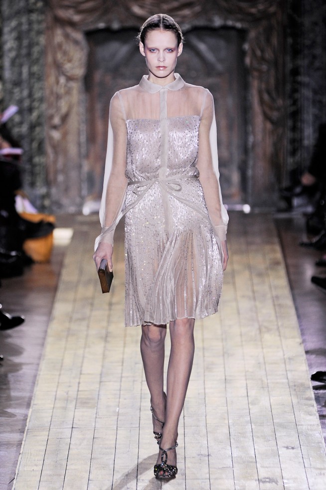 desfiles-valentino-parisverao2011hc-106