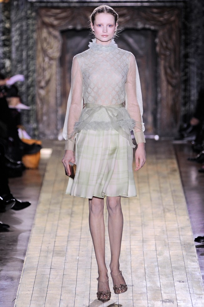 desfiles-valentino-parisverao2011hc-128