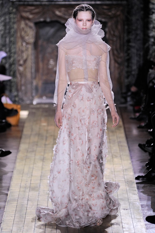 desfiles-valentino-parisverao2011hc-137
