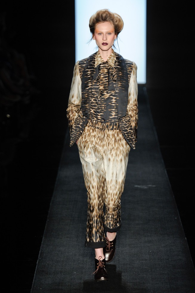 desfile-julianajabour-saopauloinverno2011rtw-102