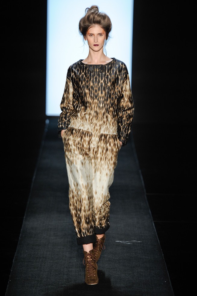 desfile-julianajabour-saopauloinverno2011rtw-106