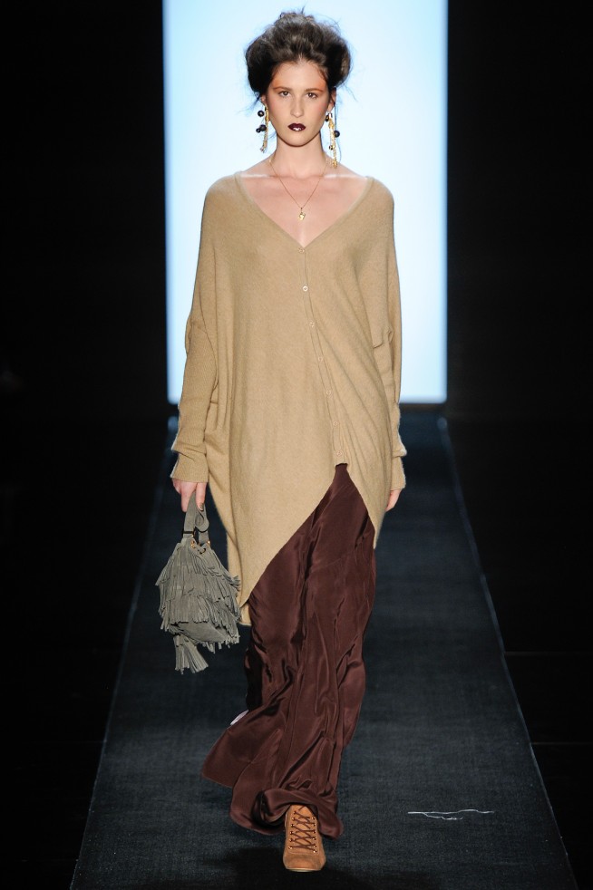desfile-julianajabour-saopauloinverno2011rtw-125