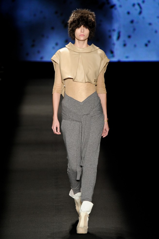 desfile-osklen-saopauloinverno2011rtw-117