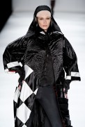 desfile-linovillaventura-saopauloinverno2011rtw-099