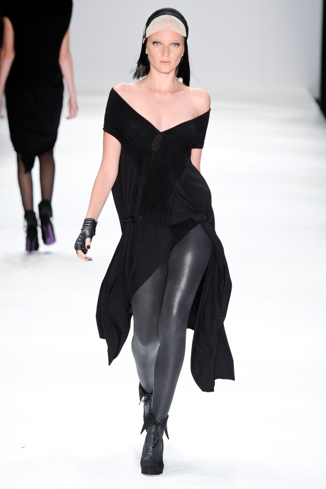 desfile-linovillaventura-saopauloinverno2011rtw-109