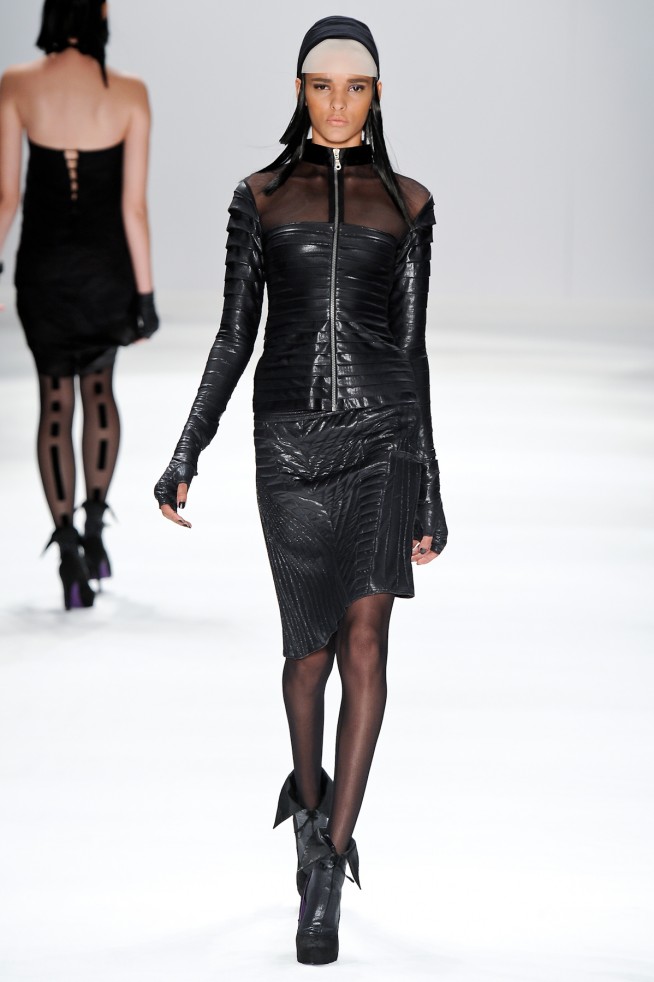 desfile-linovillaventura-saopauloinverno2011rtw-113