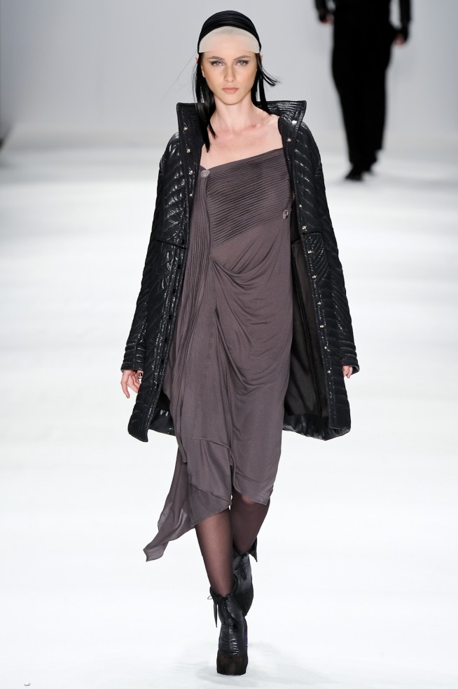 desfile-linovillaventura-saopauloinverno2011rtw-116