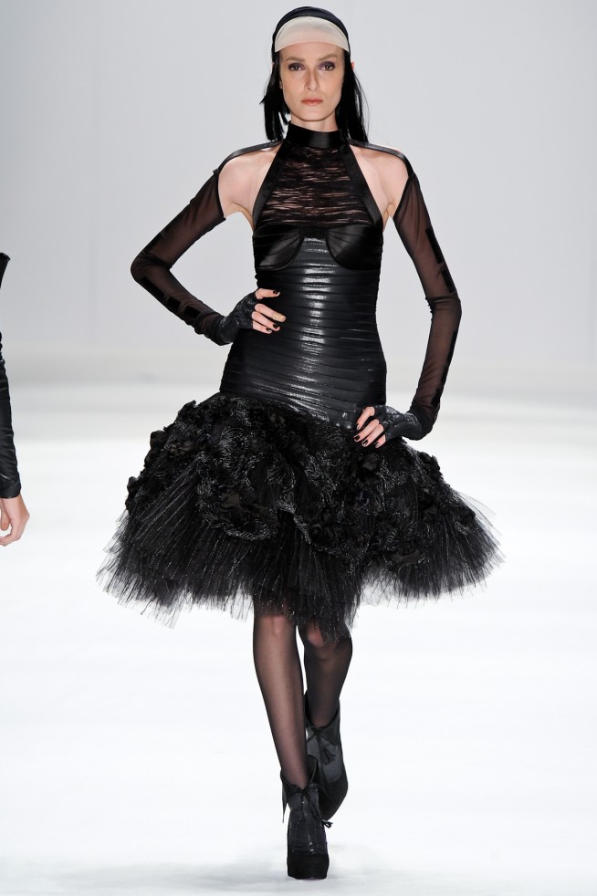 desfile-linovillaventura-saopauloinverno2011rtw-121
