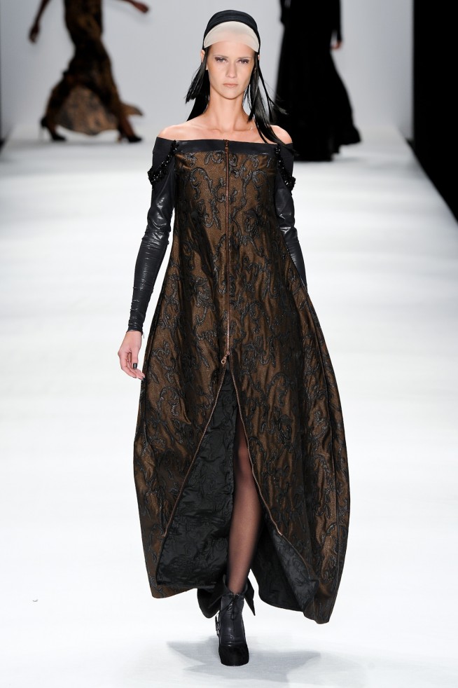 desfile-linovillaventura-saopauloinverno2011rtw-126