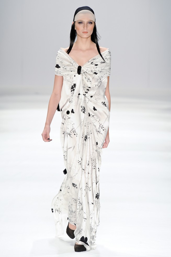 desfile-linovillaventura-saopauloinverno2011rtw-128