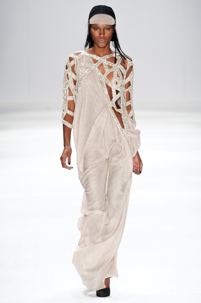 desfile-linovillaventura-saopauloinverno2011rtw-129