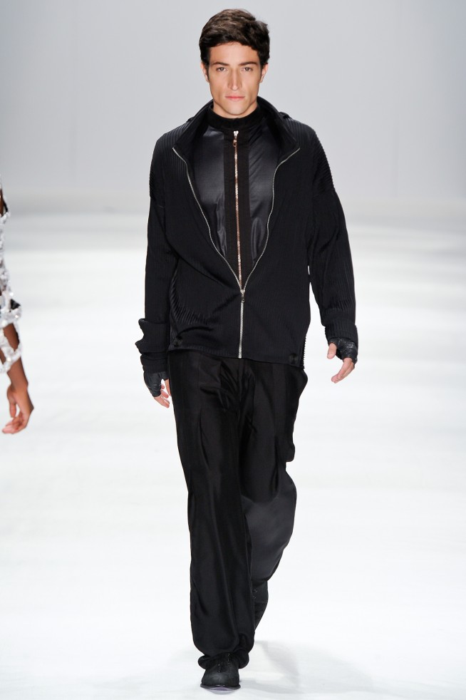 desfile-linovillaventura-saopauloinverno2011rtw-131
