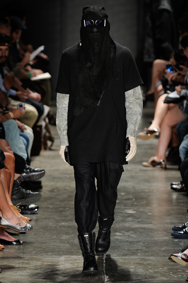 desfile-alexandreherchcovitchmasculino-saopauloinverno2011rtw-113