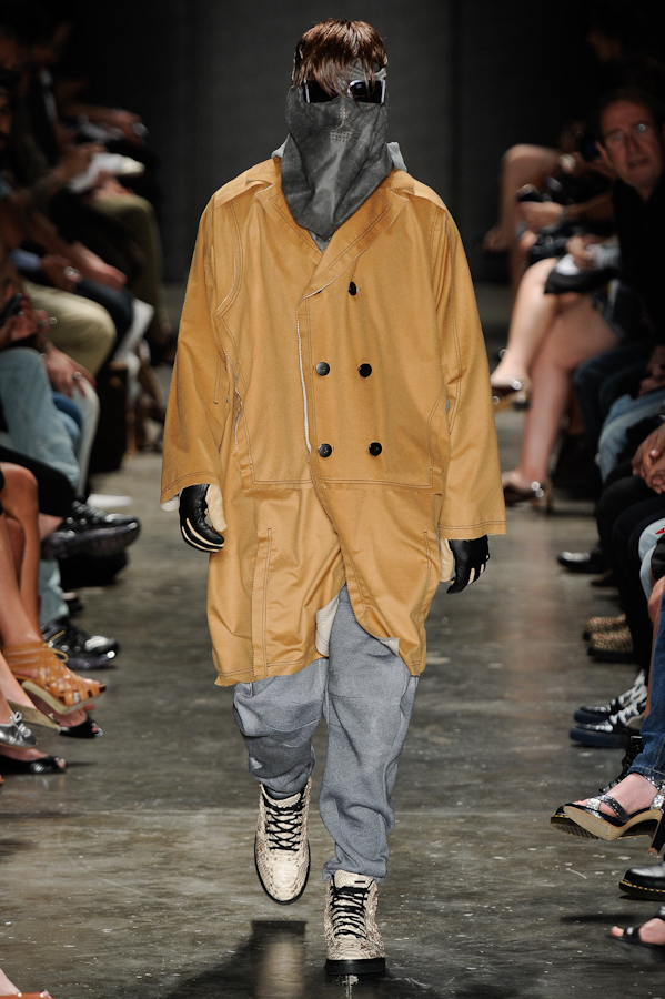 desfile-alexandreherchcovitchmasculino-saopauloinverno2011rtw-122