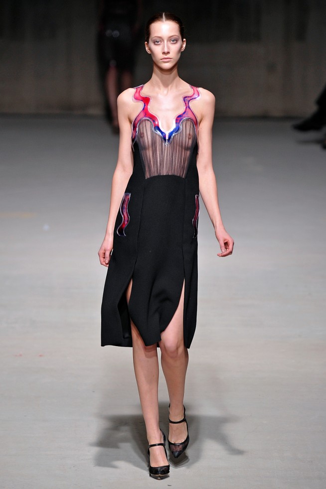 desfiles-ckane-londresinverno2011rtw-124