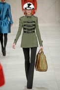 desfiles-burberry-londresinverno2011rtw-105