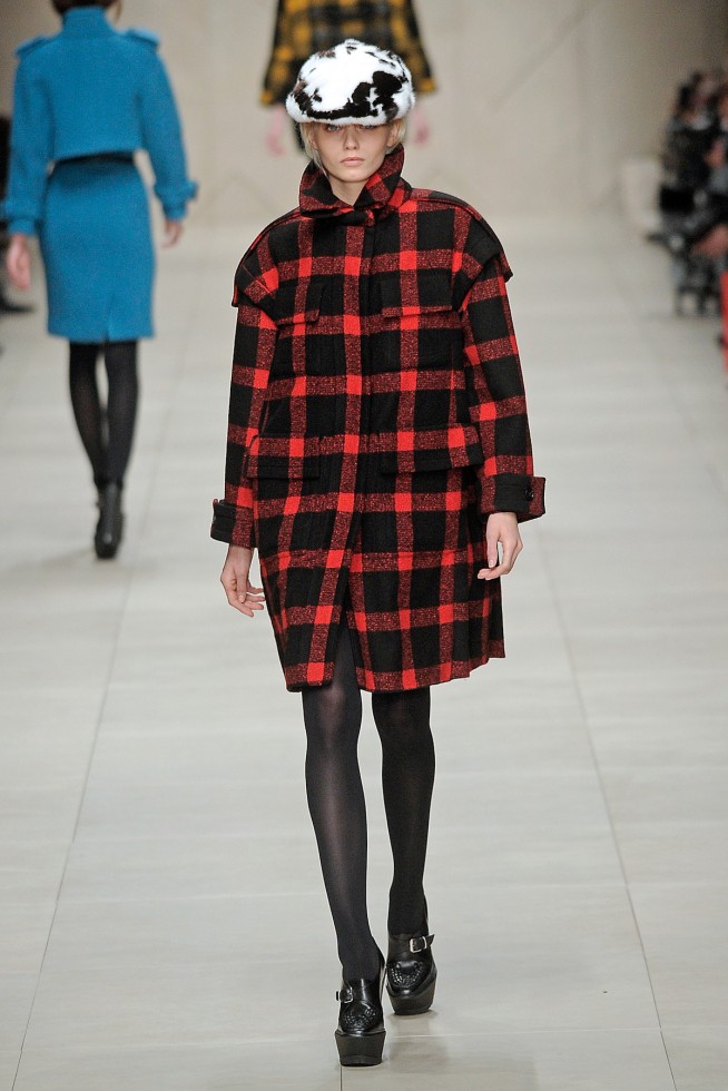 desfiles-burberry-londresinverno2011rtw-112