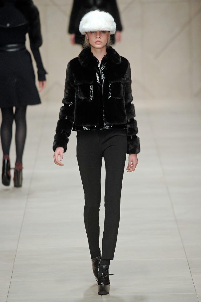 desfiles-burberry-londresinverno2011rtw-137