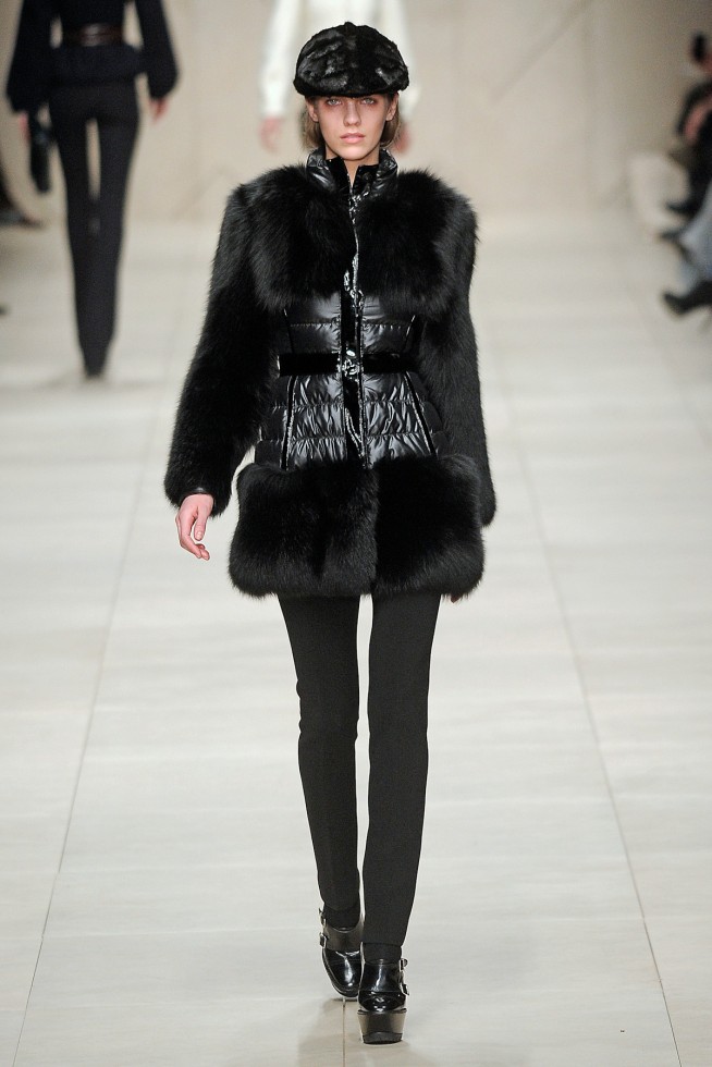 desfiles-burberry-londresinverno2011rtw-138