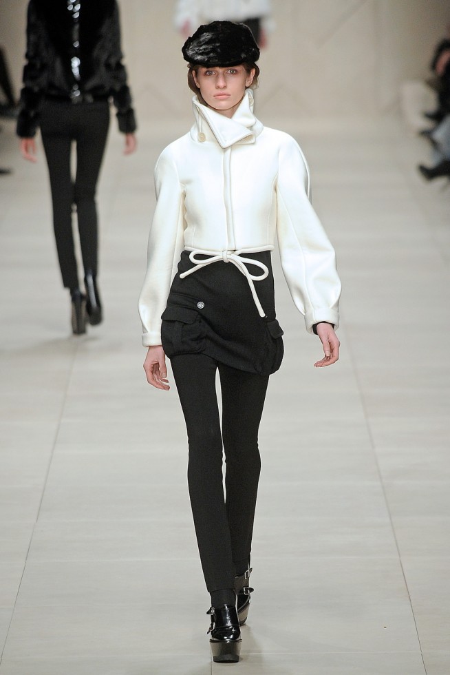 desfiles-burberry-londresinverno2011rtw-139