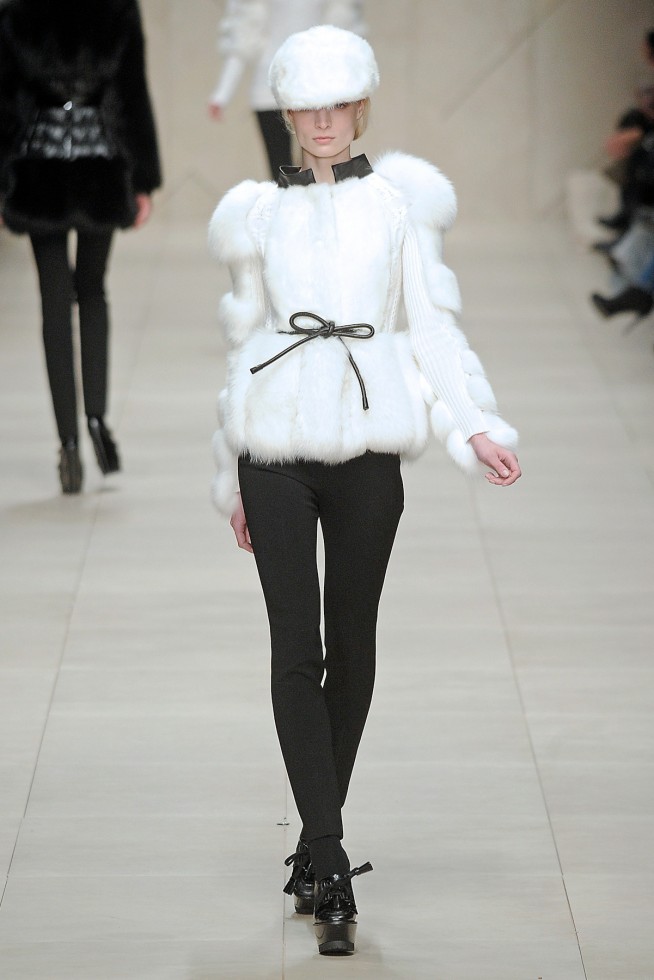 desfiles-burberry-londresinverno2011rtw-140