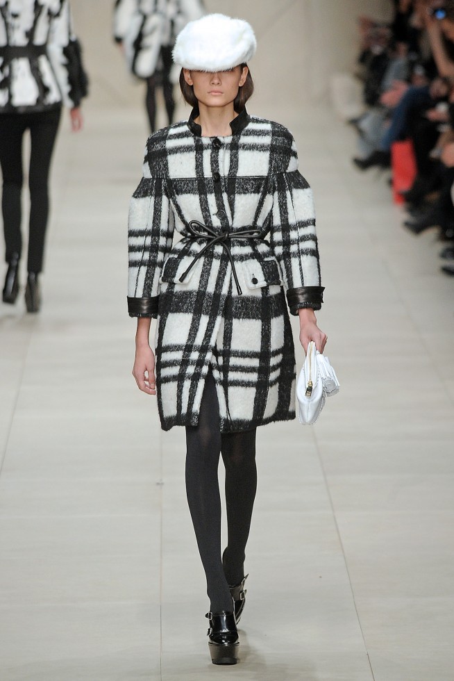 desfiles-burberry-londresinverno2011rtw-151