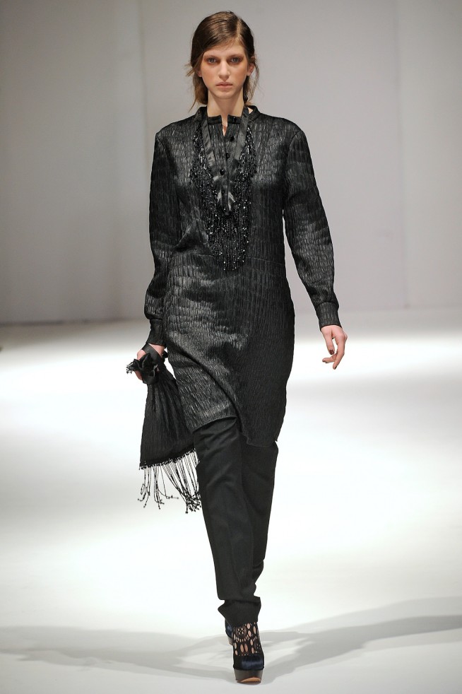 desfiles-clementsribeiro-londresinverno2011rtw-120