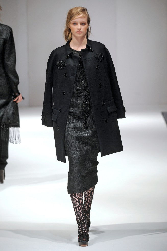 desfiles-clementsribeiro-londresinverno2011rtw-121