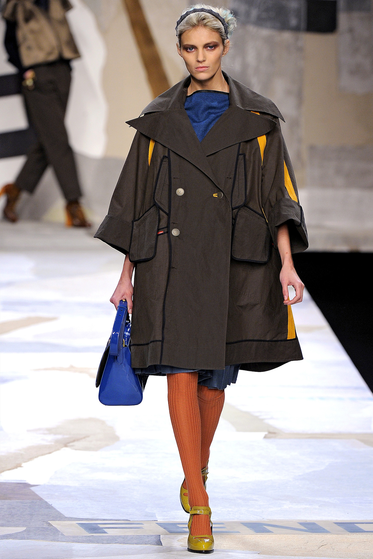 desfiles-fendi-milaoinverno2011rtw-100