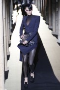 desfiles-mugler-parisinverno2011rtw-129