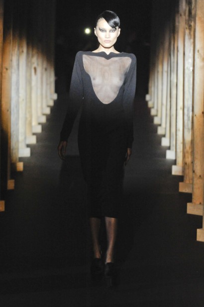 desfiles-mugler-parisinverno2011rtw-136