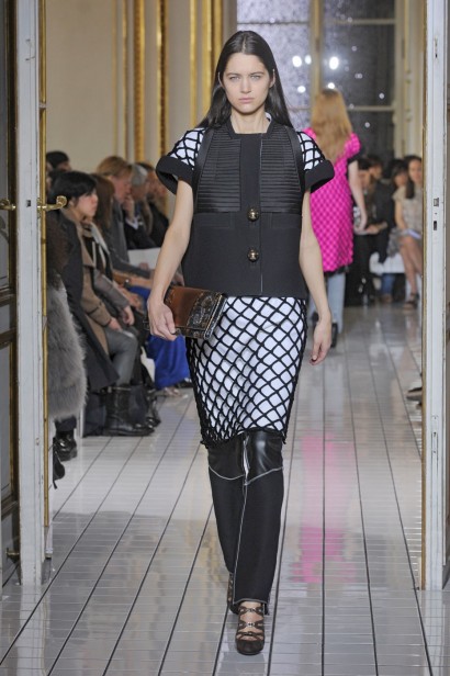 desfiles-balenciaga-parisinverno2011rtw-143