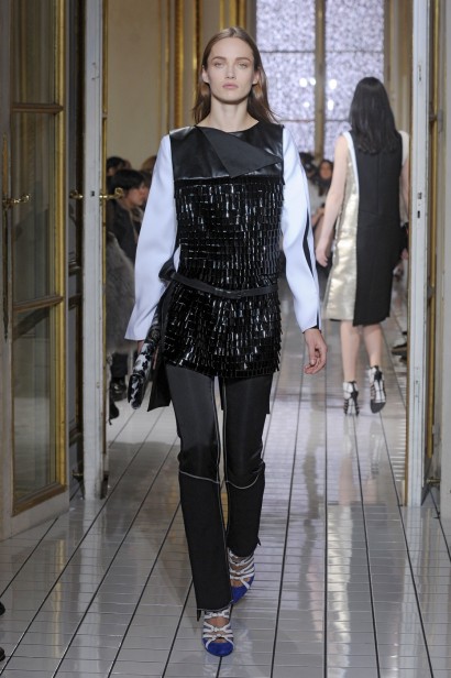desfiles-balenciaga-parisinverno2011rtw-151