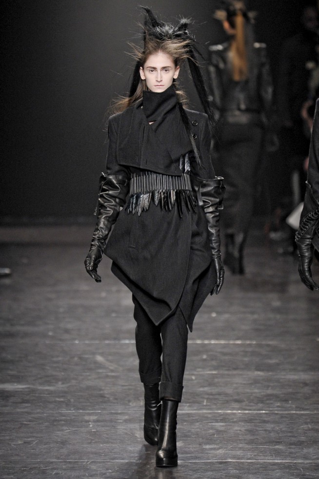 desfiles-anndemeulemeester-parisinverno2011rtw-123