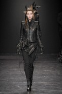 desfiles-anndemeulemeester-parisinverno2011rtw-128