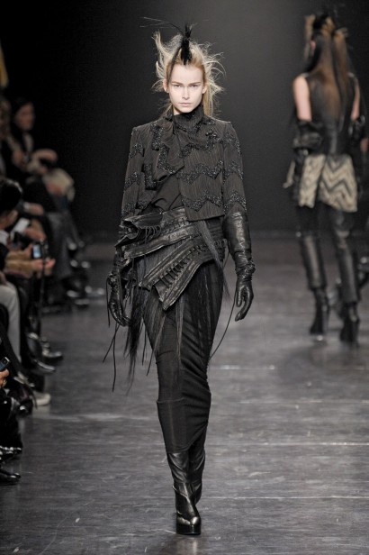 desfiles-anndemeulemeester-parisinverno2011rtw-135
