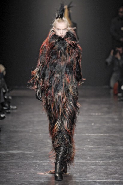 desfiles-anndemeulemeester-parisinverno2011rtw-144