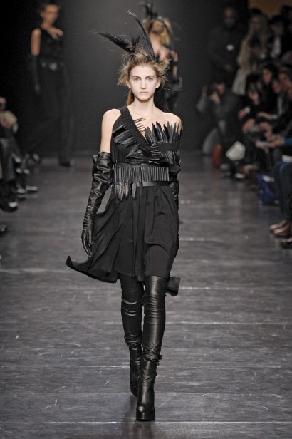 desfiles-anndemeulemeester-parisinverno2011rtw-149