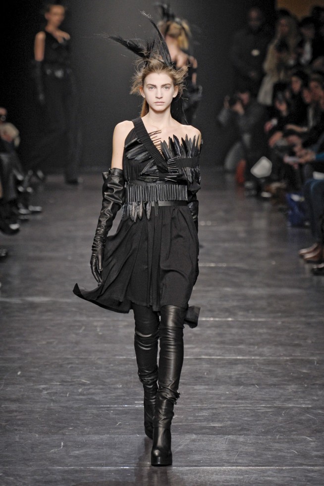 desfiles-anndemeulemeester-parisinverno2011rtw-149
