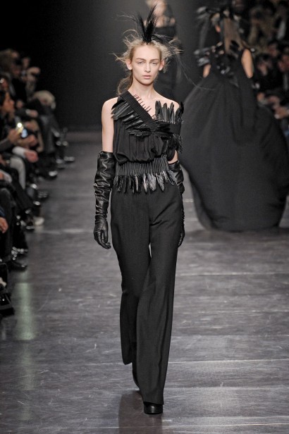 desfiles-anndemeulemeester-parisinverno2011rtw-150