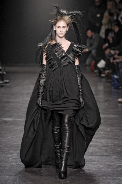 desfiles-anndemeulemeester-parisinverno2011rtw-152