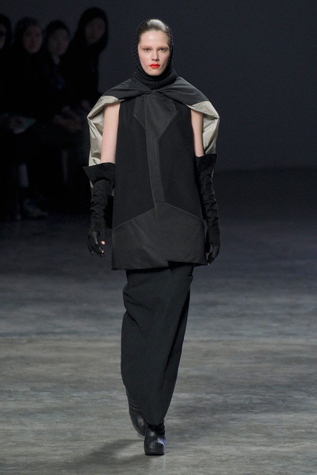 desfiles-rickowens-parisinverno2011rtw-103