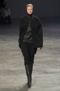 desfiles-rickowens-parisinverno2011rtw-107