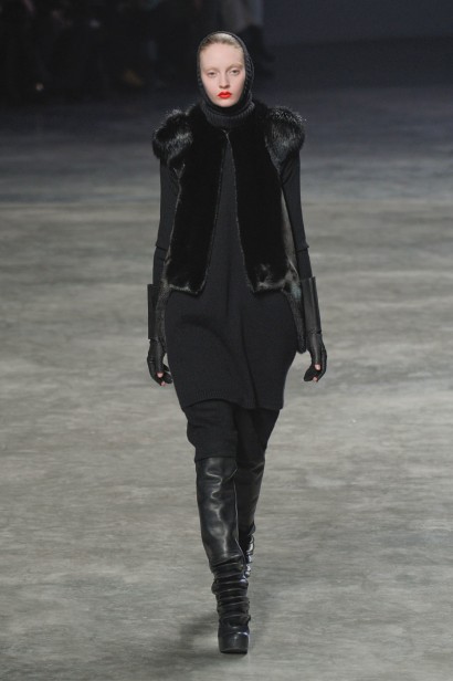 desfiles-rickowens-parisinverno2011rtw-111