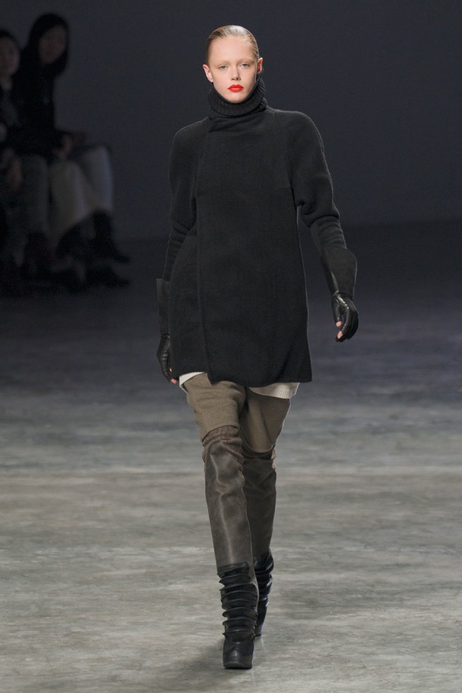 desfiles-rickowens-parisinverno2011rtw-113