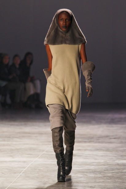 desfiles-rickowens-parisinverno2011rtw-116