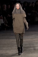 desfiles-rickowens-parisinverno2011rtw-118