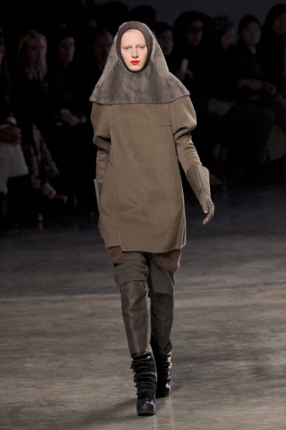desfiles-rickowens-parisinverno2011rtw-118