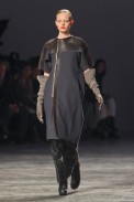 desfiles-rickowens-parisinverno2011rtw-119
