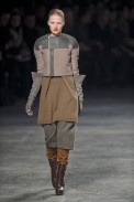 desfiles-rickowens-parisinverno2011rtw-121